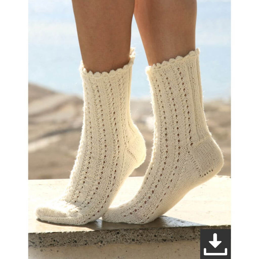 Drops Socken im Lochmuster DROPS 106-32 Strickanleitung - Drops Design (PDF) Lieblingsgarn
