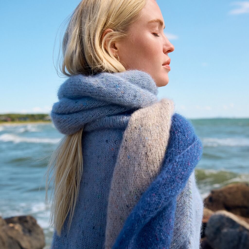 Diagonaler Schal von Lana Grossa ▷ Jetzt auf