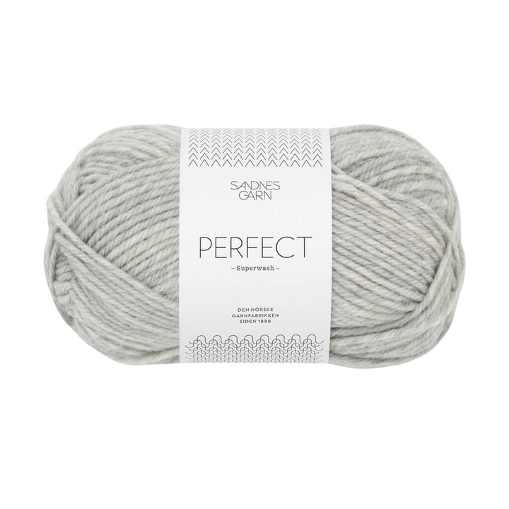 Sandnes Garn 1032 - lys gramelert Sandnes Garn Perfect 50g Lieblingsgarn
