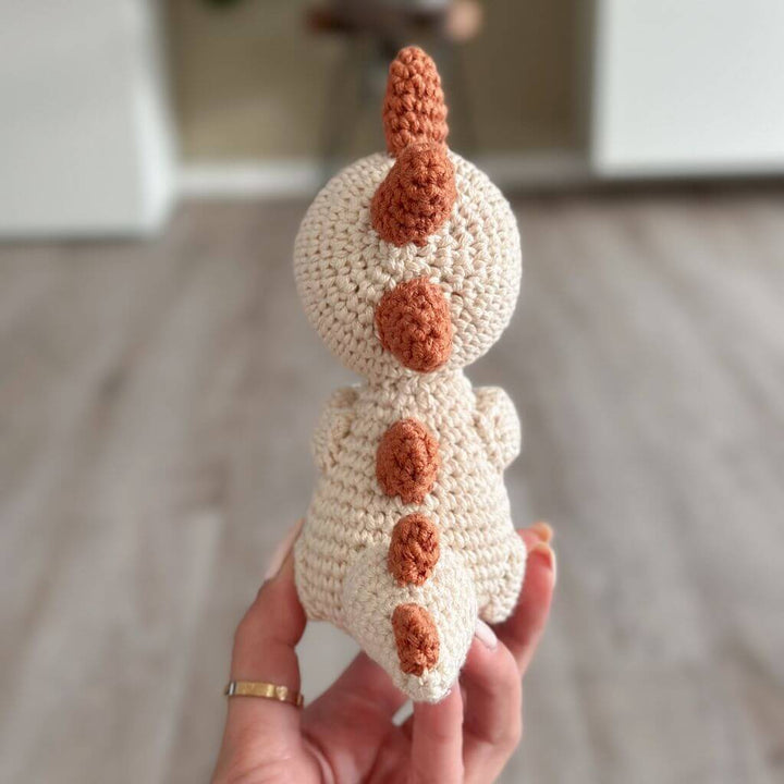 AO Design Pattern Schmuse Dino Häkelanleitung - AO Design (PDF) Lieblingsgarn