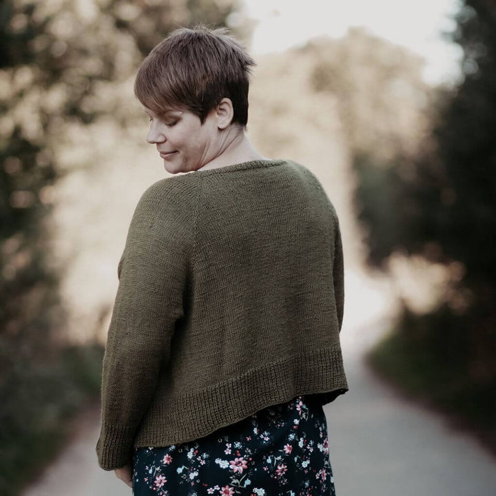 Appelbanne Design Strickjacke Ole Kofte for Ladys Shorty Strickanleitung - Appelbanne Deisgn (PDF) Lieblingsgarn