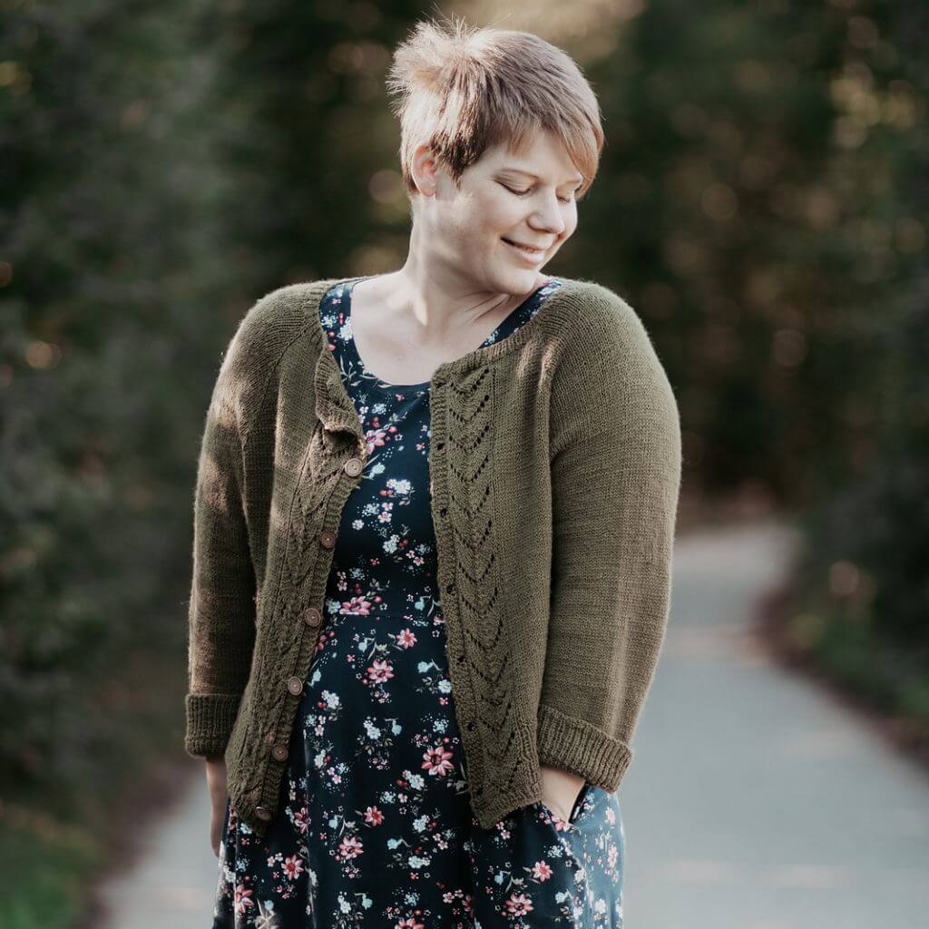 Appelbanne Design Strickjacke Ole Kofte for Ladys Shorty Strickanleitung - Appelbanne Deisgn (PDF) Lieblingsgarn