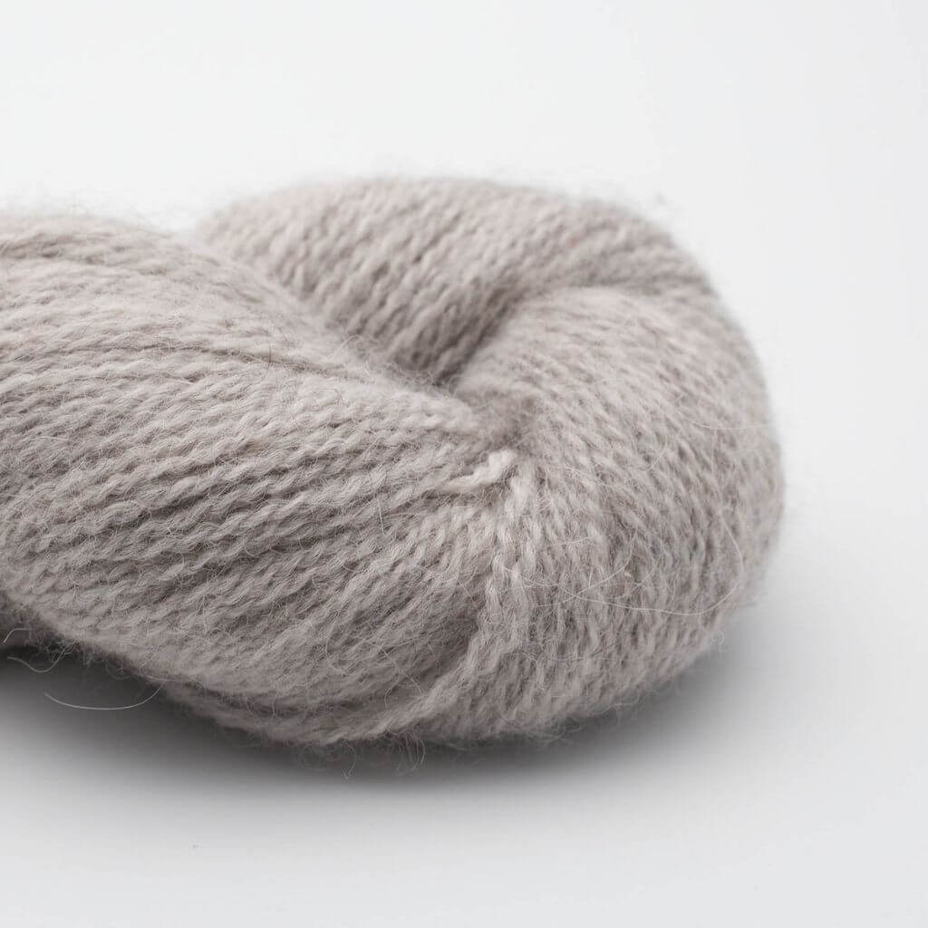 BC Garn 101 - Silber (ungefärbt) RAS BC Garn Babyalpaca 10/2 RAS Lieblingsgarn