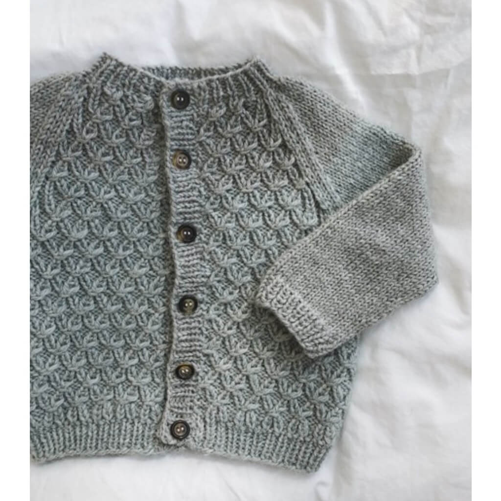 PetiteKnit Pattern Kinderstrickjacke Carls Cardigan Strickanleitung - PetiteKnit (Heft) Lieblingsgarn
