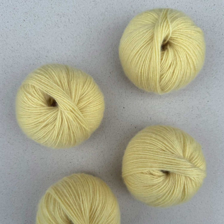 Pascuali 76 - Küken-Gelb Pascuali Cashmere 6/28 Lieblingsgarn