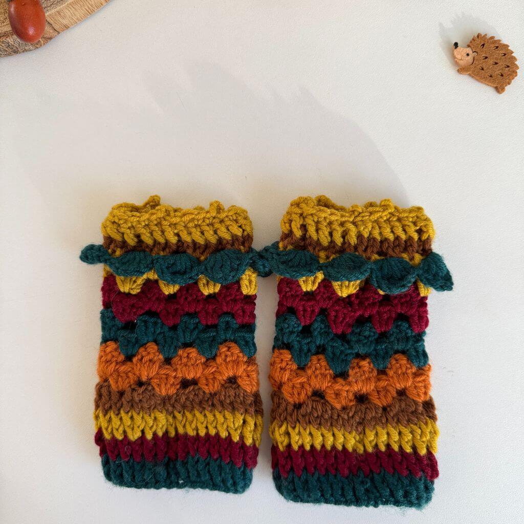 Mahira Duran Pattern Misty Alp Stulpen Häkelanleitung - Chicka Design (PDF) Lieblingsgarn