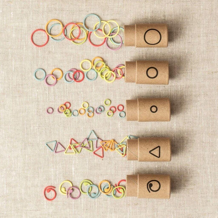 CocoKnits CocoKnits Flight of Stitch Markers Maschenmarkierer gemischt Lieblingsgarn