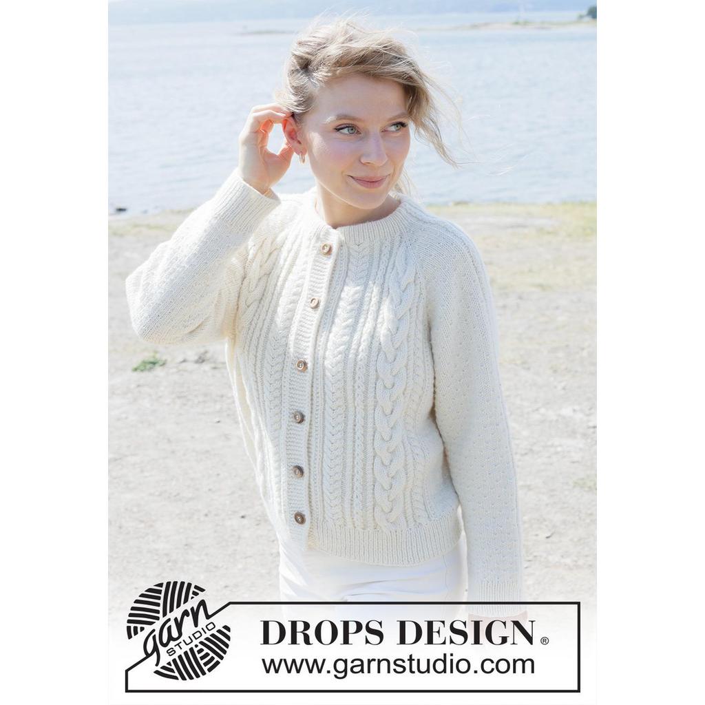 Strickjacke mit Zopfmuster und doppelter Halsblende Strickanleitung - Drops Design (PDF) bei bei Lieblingsgarn