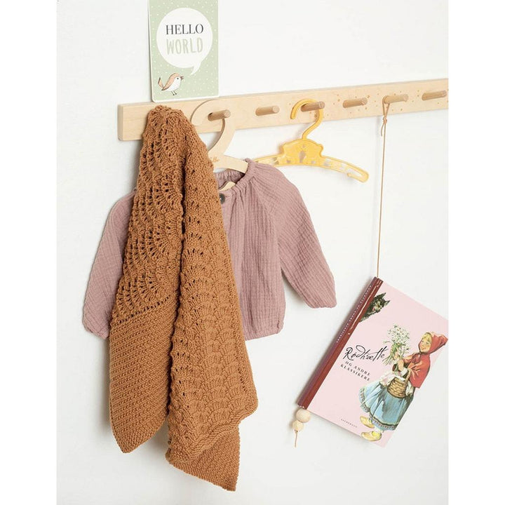 Flieder Babydecke Strickanleitung - Sandnes Garn / Liv Stangeland (PDF)