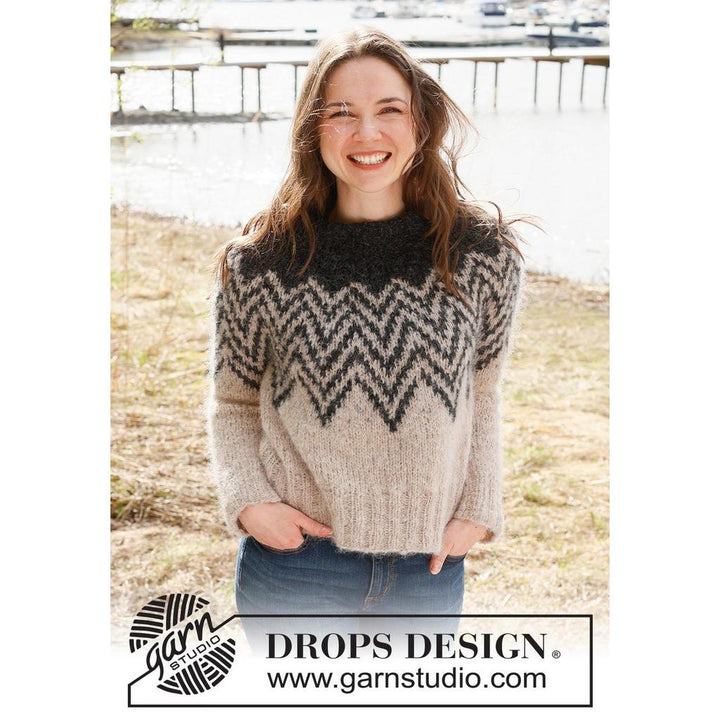 Inverted Peaks Sweater Strickanleitung - Drops Design (PDF) bei bei Lieblingsgarn