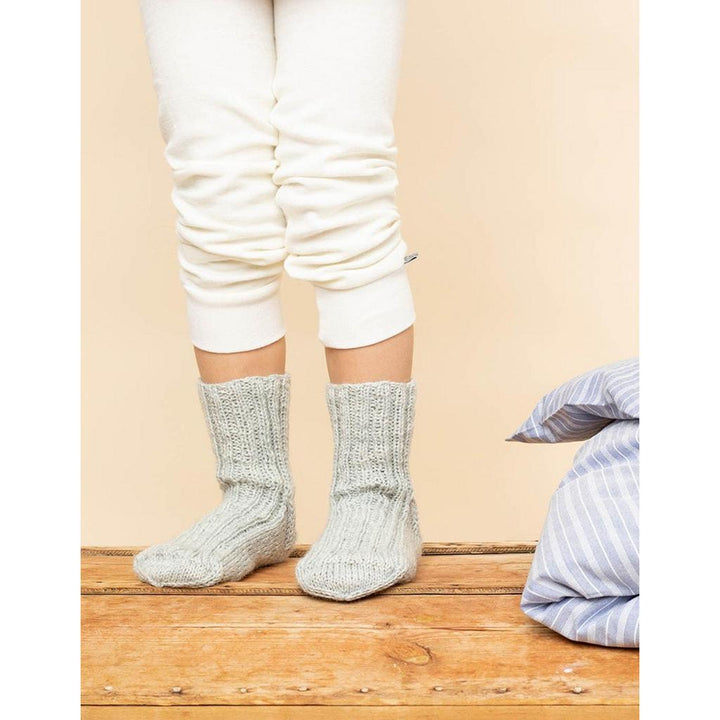 Dicke Wollsocken im Rippenmuster Strickanleitung - Sandnes Garn (PDF)