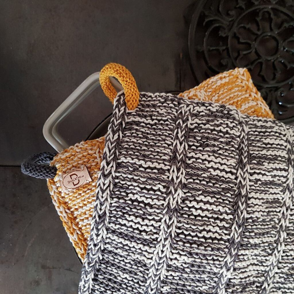 Ducathi Pattern Bakers Twine Topflappen Strickanleitung - Ducathi (PDF) Lieblingsgarn