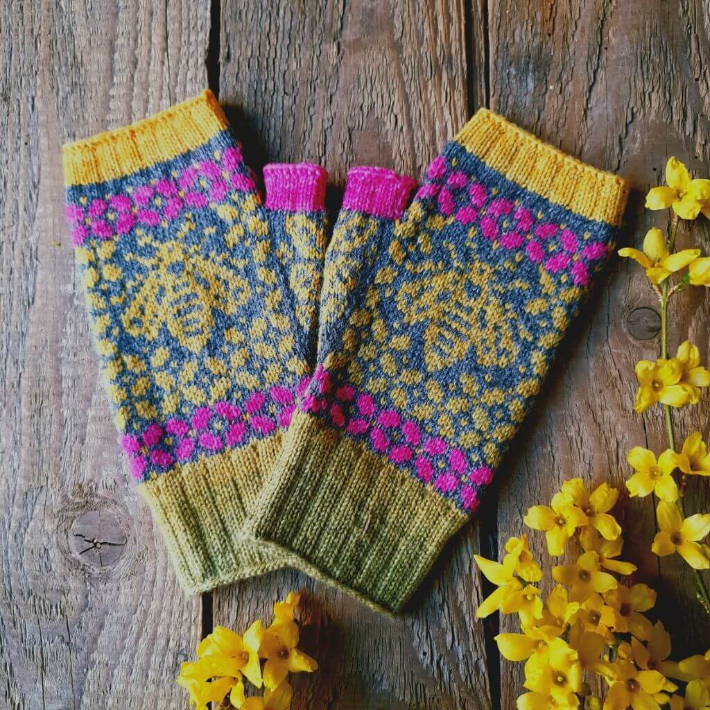 Ducathi Handschuhe Bee Creative Mittens Strickanleitung - Ducathi (PDF) Lieblingsgarn
