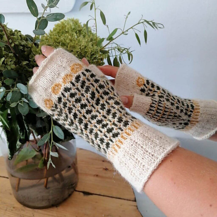 Handschuhe Powerflowermittens Strickanleitung von Ducathi
