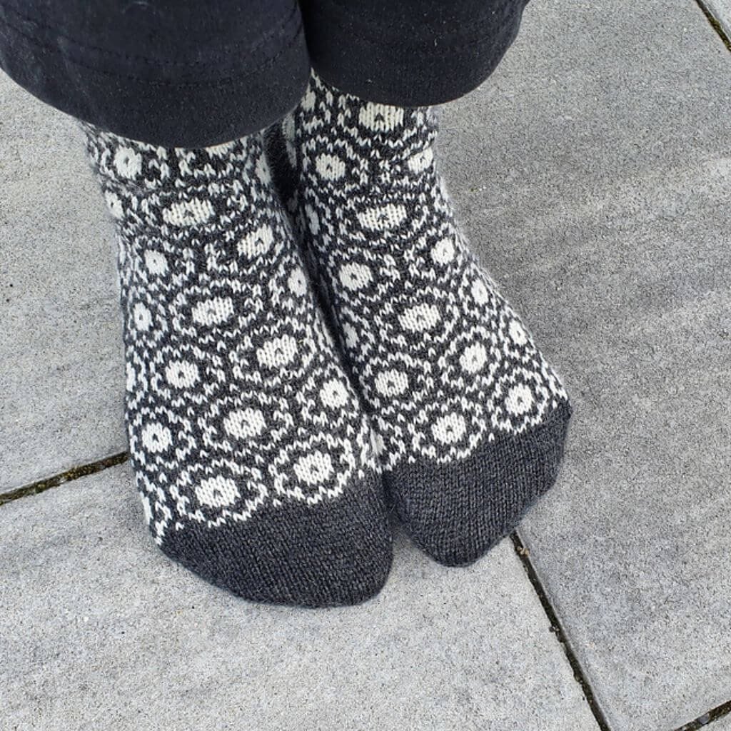 Ducathi Slow Down Socks Strickanleitung - Ducathi (PDF) Lieblingsgarn