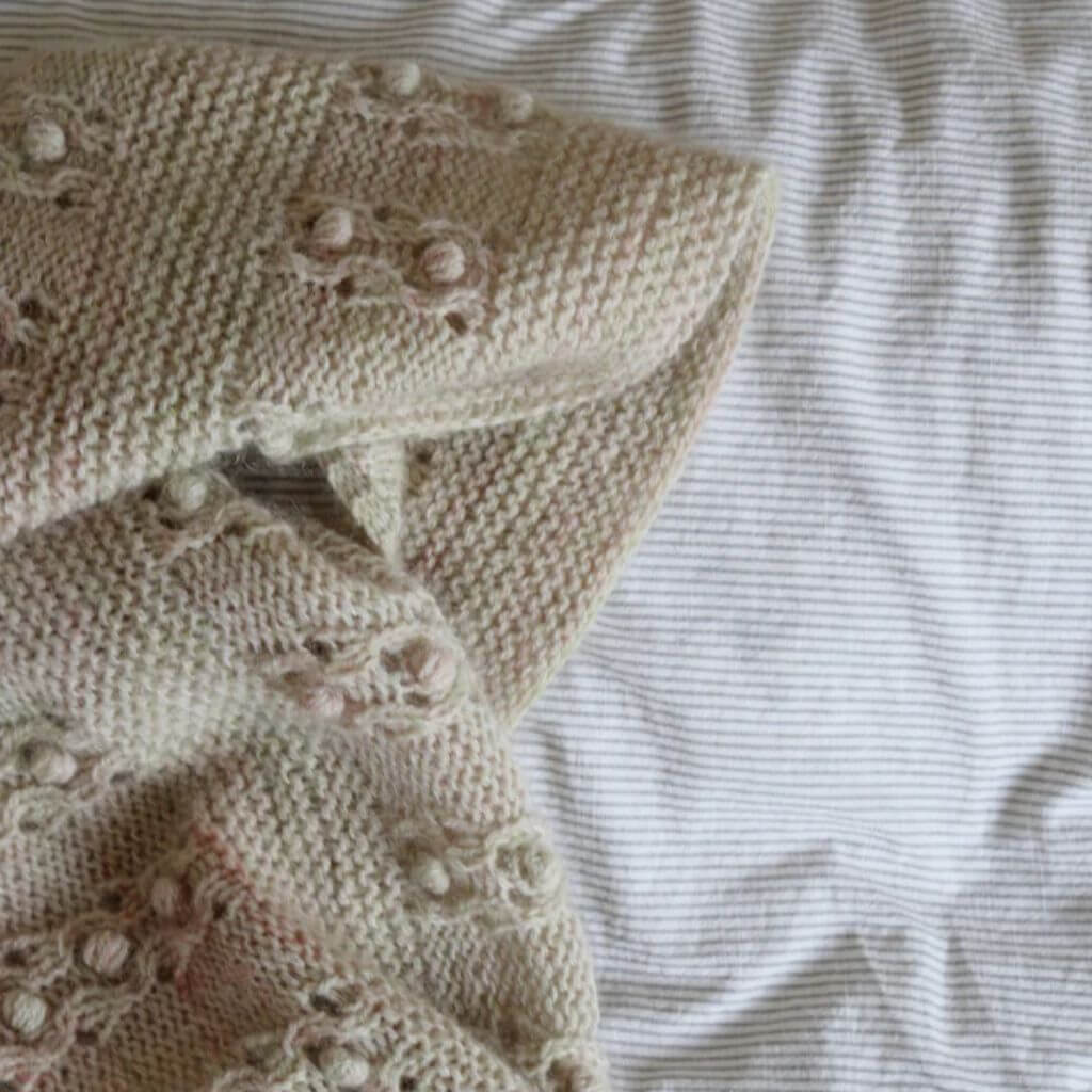 Eviknitwear Fruehling Shawl Strickanleitung - Eviknitwear (PDF) Lieblingsgarn