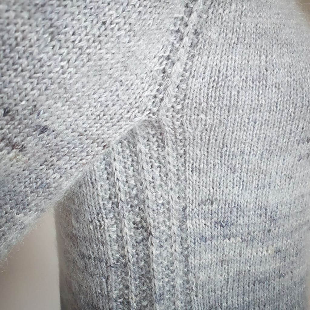 Feinmotorik Pattern All Used Up Cardigan Strickanleitung - Feinmotorik (PDF) Lieblingsgarn