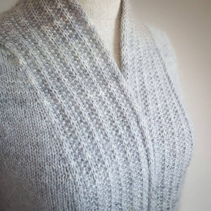 Feinmotorik Pattern All Used Up Cardigan Strickanleitung - Feinmotorik (PDF) Lieblingsgarn