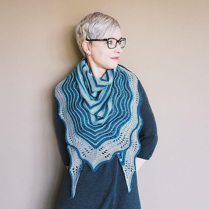 Feinmotorik Pattern Tuch Behind Blue Eyes Strickanleitung - Feinmotorik (PDF) Lieblingsgarn