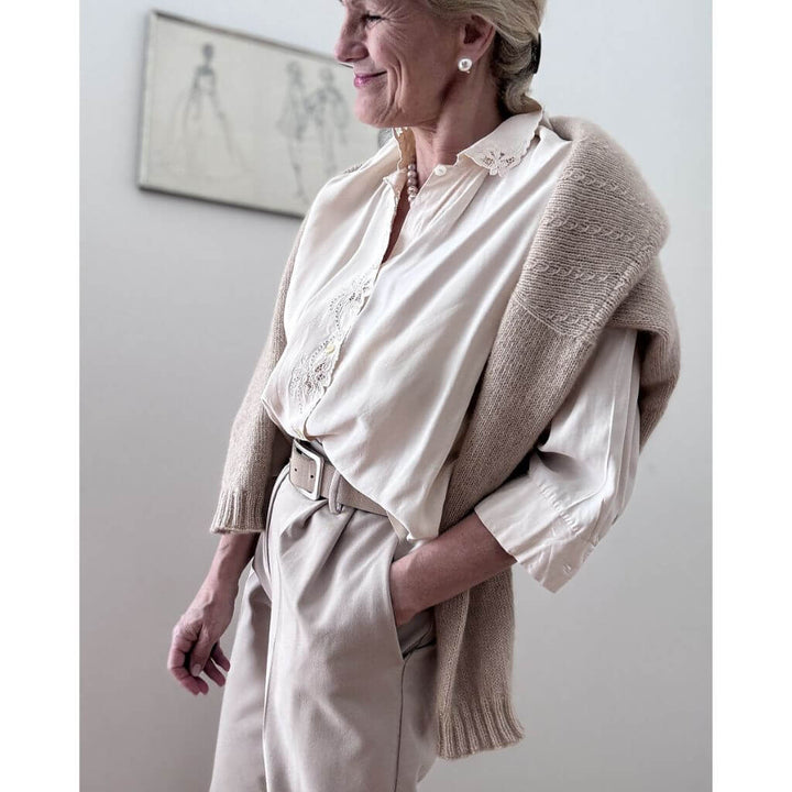 Hinterm Stein Old Money Sweater Strickanleitung - Hinterm Stein (PDF) Lieblingsgarn