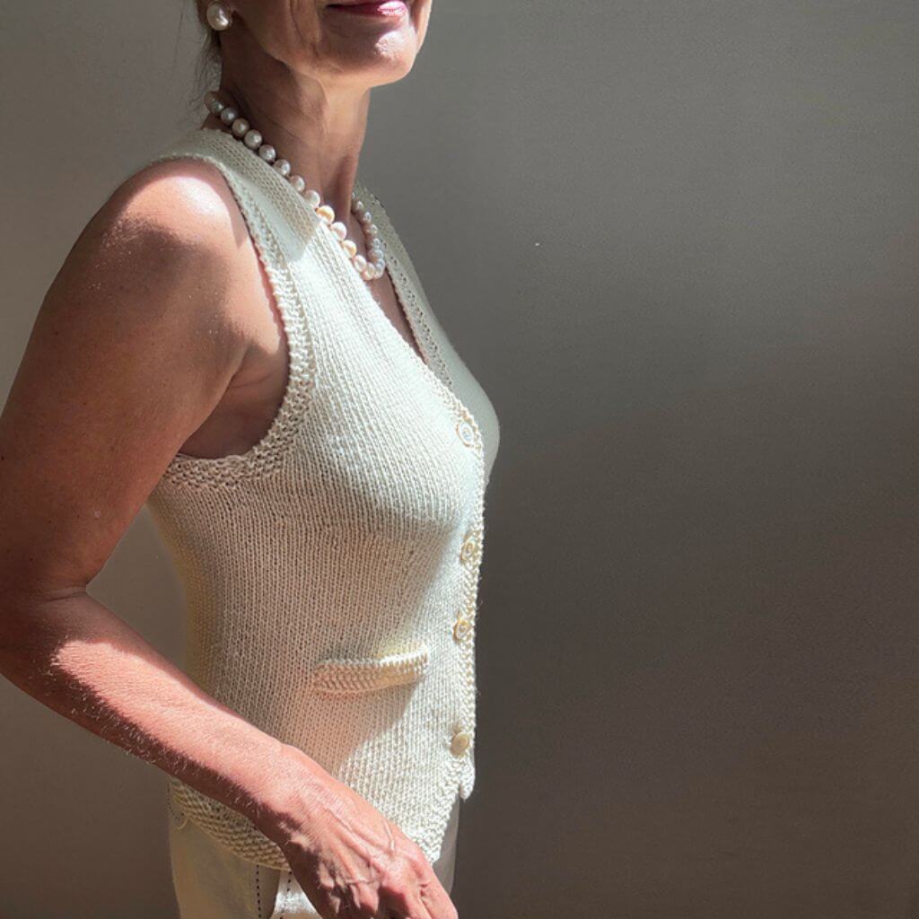 Hinterm Stein Pattern Weste Tailored Vest Strickanleitung - Hinterm Stein (PDF) Lieblingsgarn