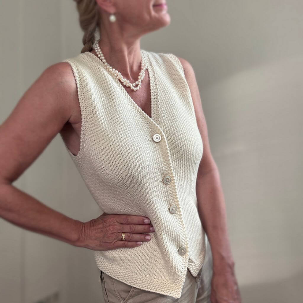 Hinterm Stein Pattern Weste Tailored Vest Strickanleitung - Hinterm Stein (PDF) Lieblingsgarn