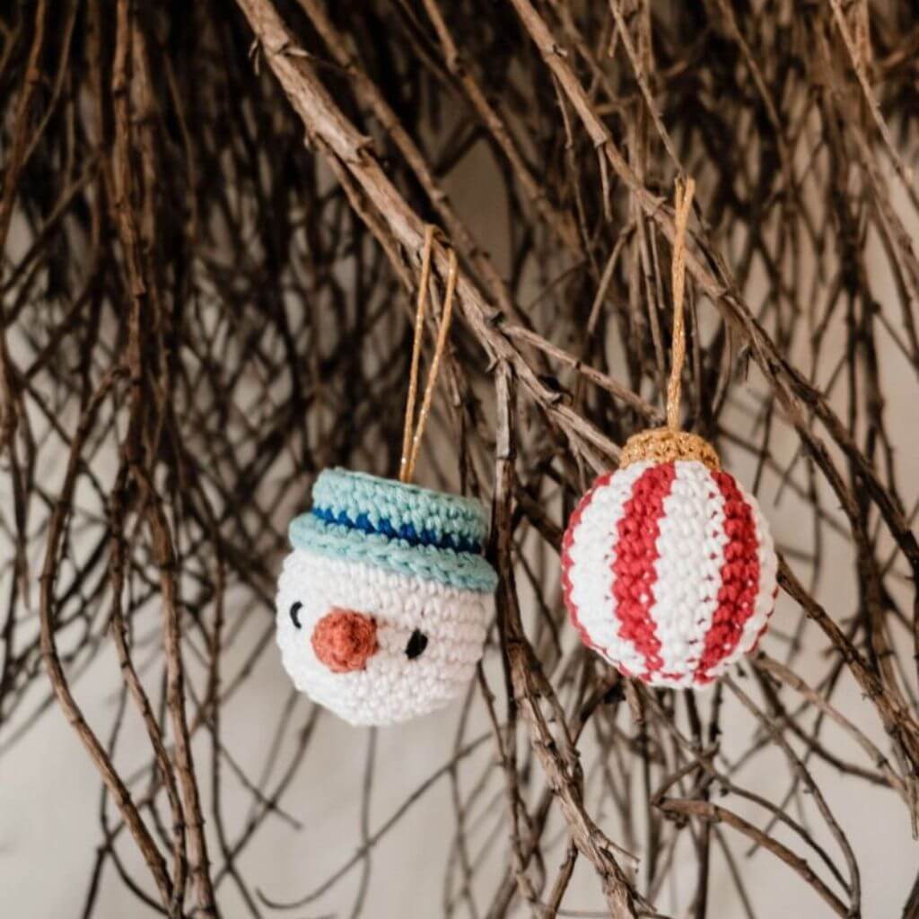 Hoooked Hoooked DIY Häkelset Weihnachtskugeln Wonderland Lieblingsgarn