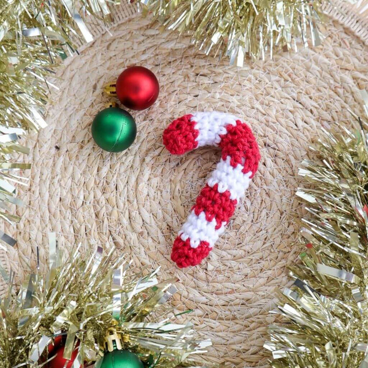 Hoooked Hoooked DIY Häkelset Weihnachtsschmuck Lieblingsgarn