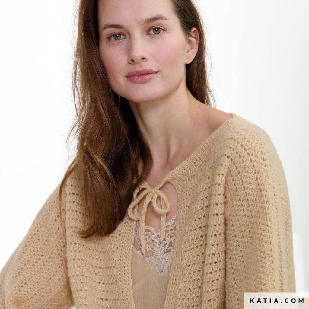 Katia Oversize Pullover mit tiefem Ausschnitt Häkelanleitung - Katia (Heft) Lieblingsgarn