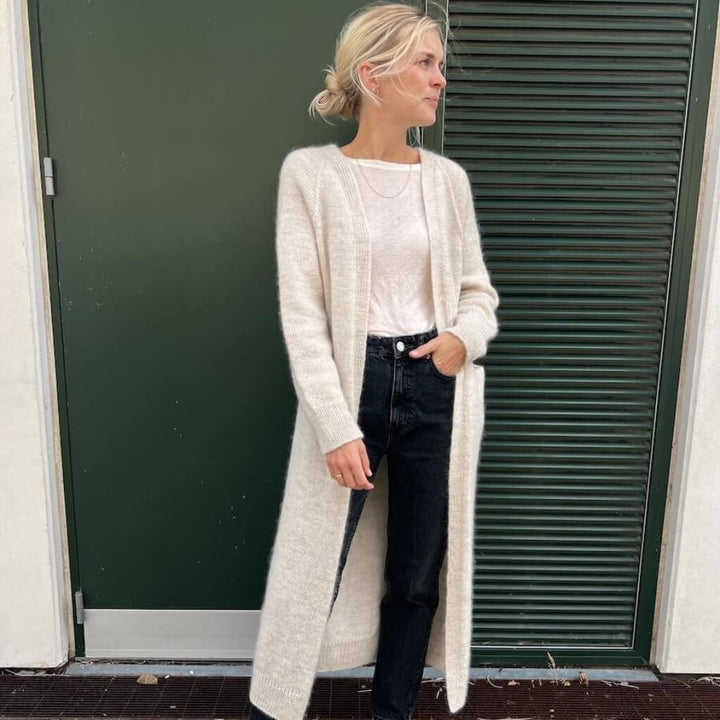 PetiteKnit Pattern Strickjacke Kein Schnickschnack Strickanleitung - PetiteKnit (Heft) Lieblingsgarn