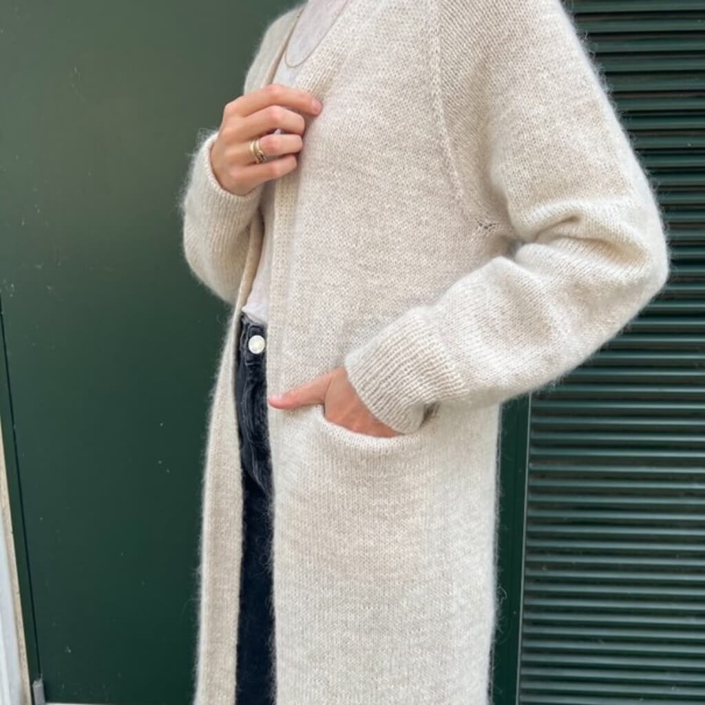 PetiteKnit Pattern Strickjacke Kein Schnickschnack Strickanleitung - PetiteKnit (Heft) Lieblingsgarn