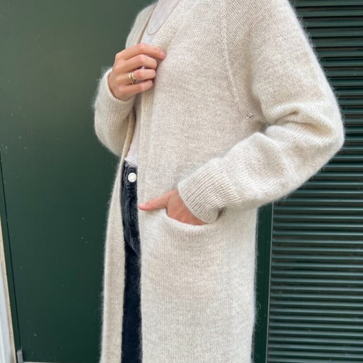 PetiteKnit Pattern Strickjacke Kein Schnickschnack Strickanleitung - PetiteKnit (Heft) Lieblingsgarn
