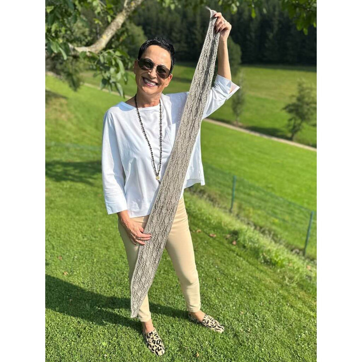 Kerstin Ritter Ellaria Scarf Strickanleitung – Bild 2 von 6 bei bei Lieblingsgarn