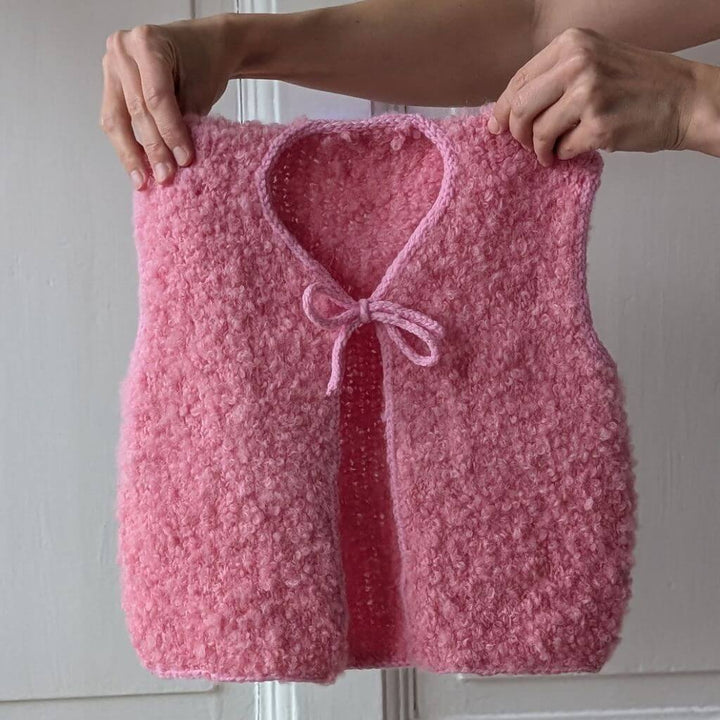 Knitmitjo Pattern Mini Fluffy Fleece Vest Strickanleitung - KnitmitJo (PDF) Lieblingsgarn