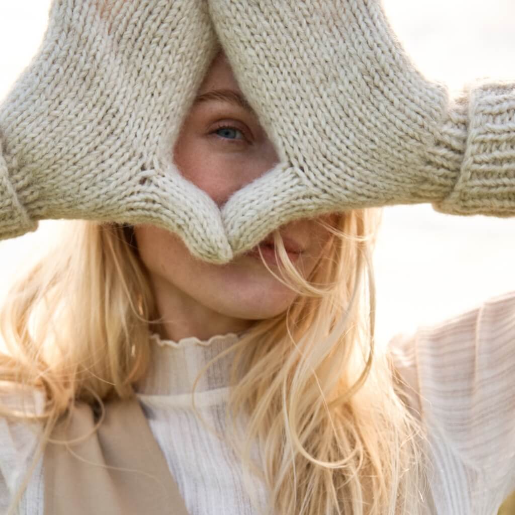 Lana Grossa Kuschelige Fäustlinge Strickanleitung - Lana Grossa (Heft) Lieblingsgarn