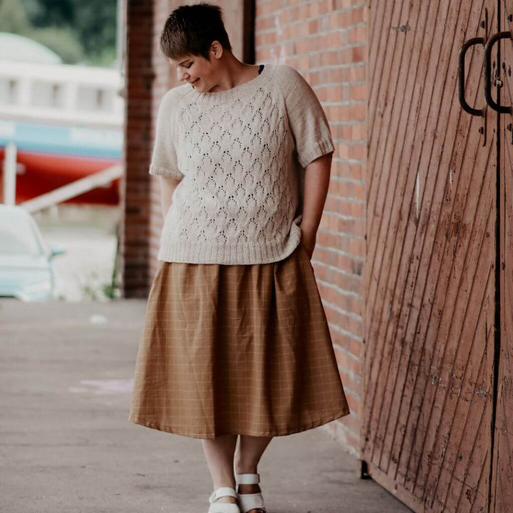 Inga Mallwitz Leichter Sommerpullover Lysande Tee Strickanleitung - Appelbanne Design (PFD) Lieblingsgarn