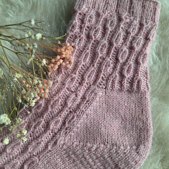 Madame Nadelspiel Pattern Cozy Leaf Socks Strickanleitung - Madame Nadelspiel (PDF) Lieblingsgarn