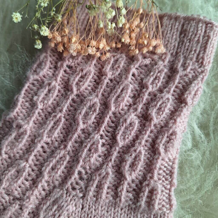 Madame Nadelspiel Cozy Leaf Socks Strickanleitung - Madame Nadelspiel (PDF) Lieblingsgarn