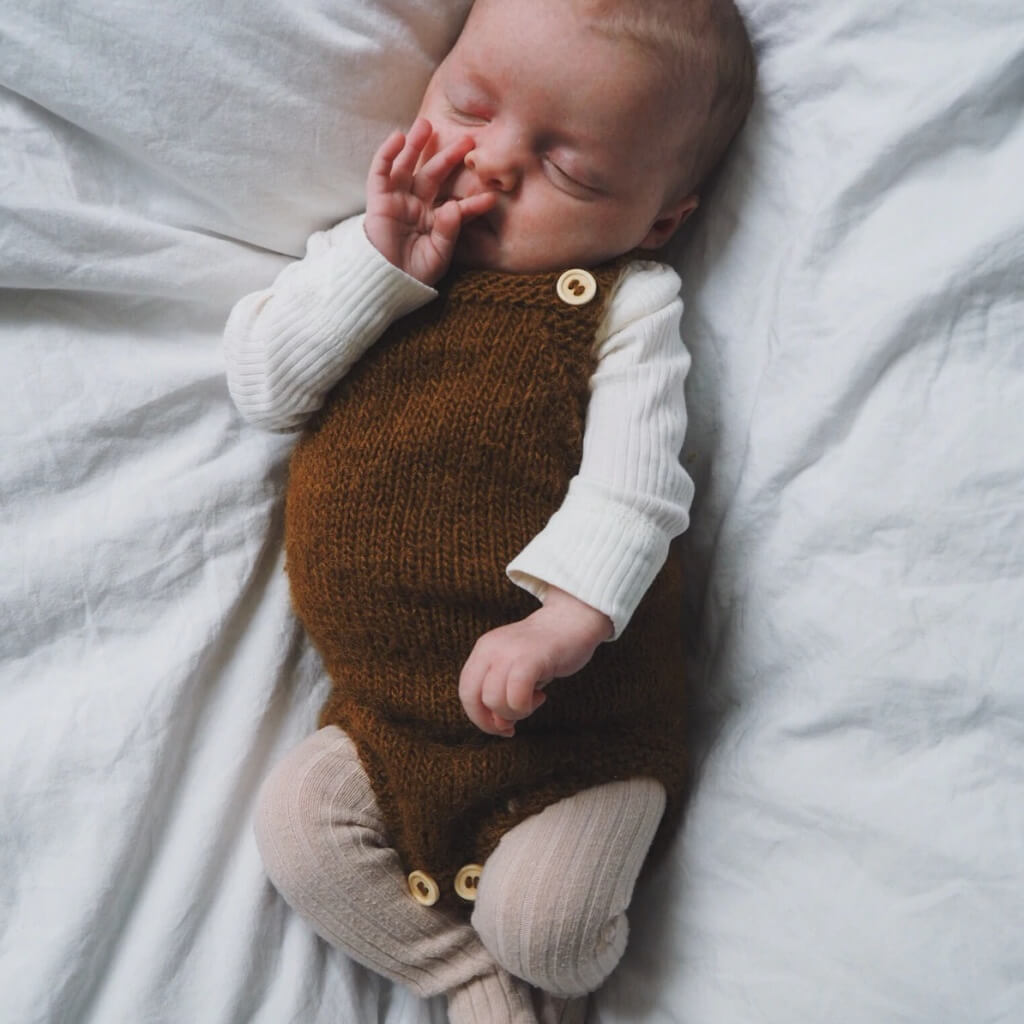 PetiteKnit Pattern Strampler Kleiner Bruder Strickanleitung - PetiteKnit (Heft) Lieblingsgarn