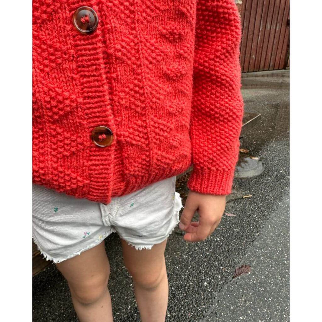 PetiteKnit Kinder Strickjacke Little Esther Strickanleitung - PetiteKnit (Heft) Lieblingsgarn