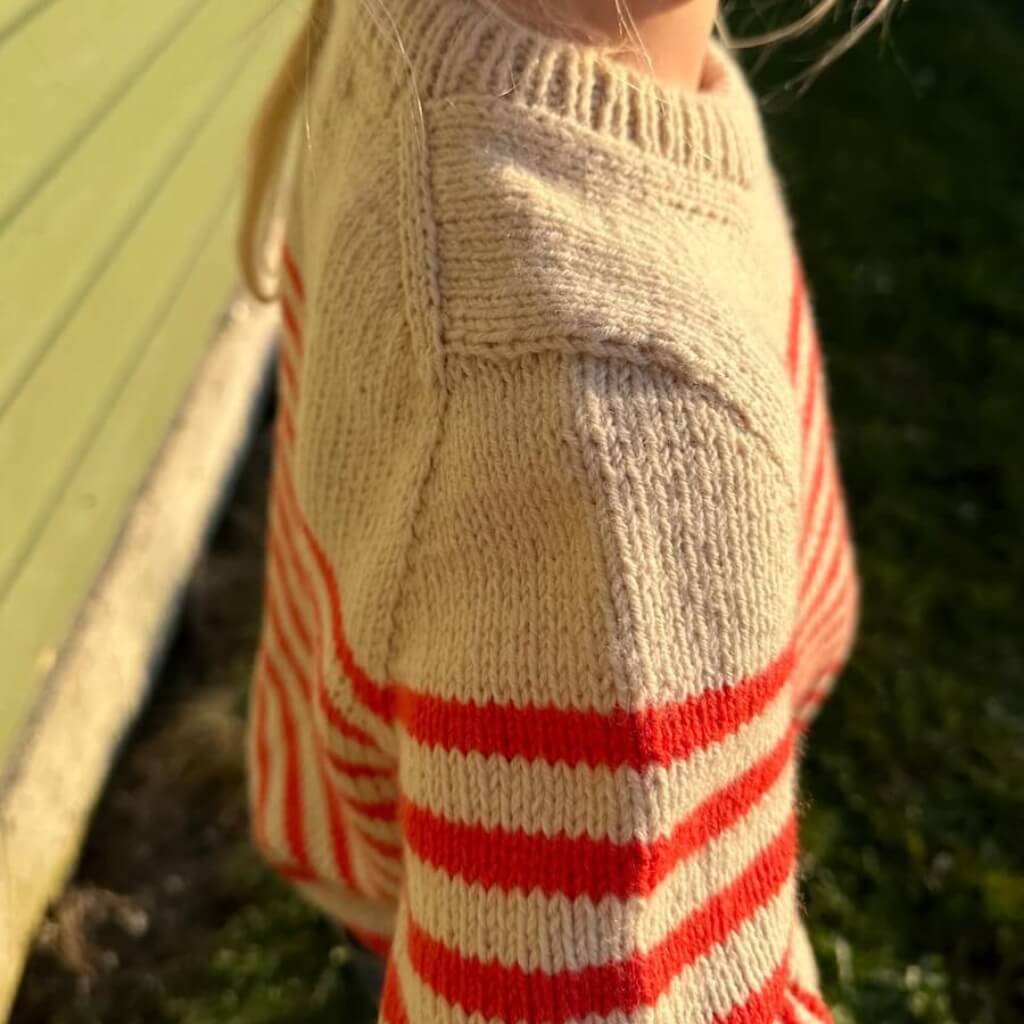 PetiteKnit Pattern Pullover Lyon Sweater Junior Strickanleitung - PetiteKnit (Heft) Lieblingsgarn