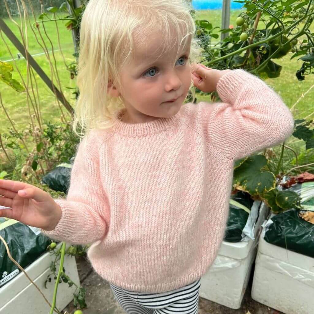 PetiteKnit Pattern Kinder Pullover Monday Sweater Junior Strickanleitung - PetiteKnit (Heft) Lieblingsgarn