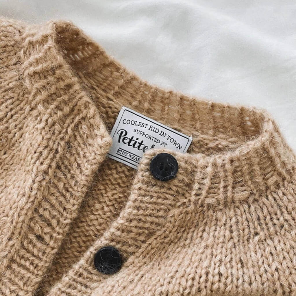 PetiteKnit Pattern Kinderstrickjacke Novice Cardigan Junior Chunky Edition Strickanleitung - PetiteKnit (Heft) Lieblingsgarn