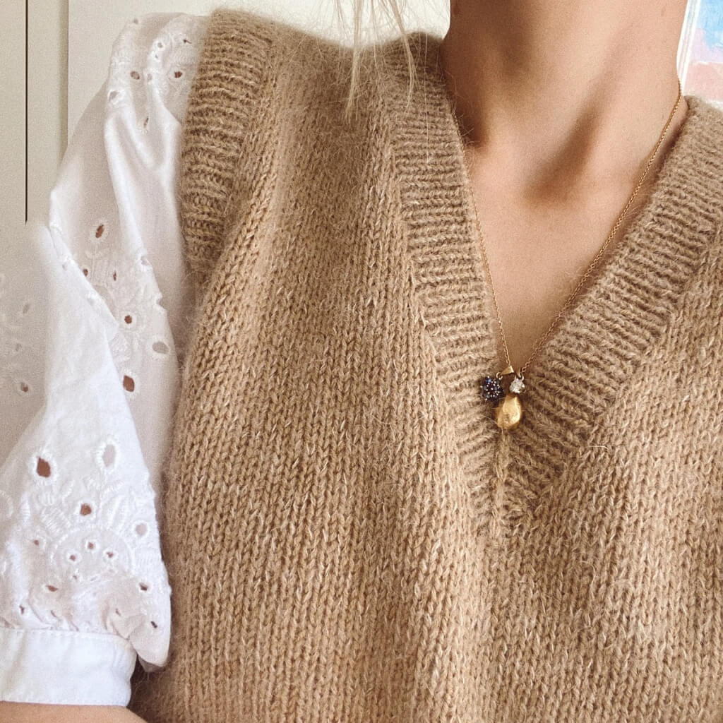 PetiteKnit Pattern Stockholm Pullunder V-Ausschnitt Strickanleitung - PetiteKnit (Heft) Lieblingsgarn