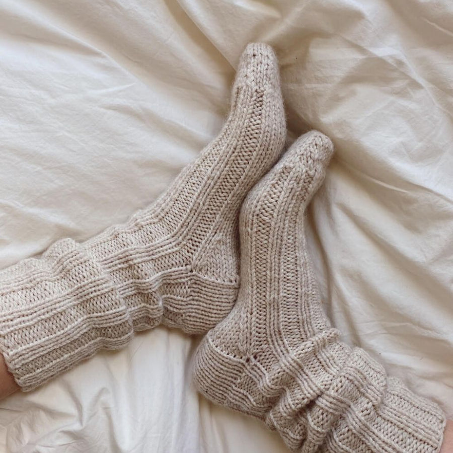 PetiteKnit Pattern Socken Sunday Strickanleitung - PetiteKnit (Heft) bei bei bei bei bei bei bei bei Lieblingsgarn