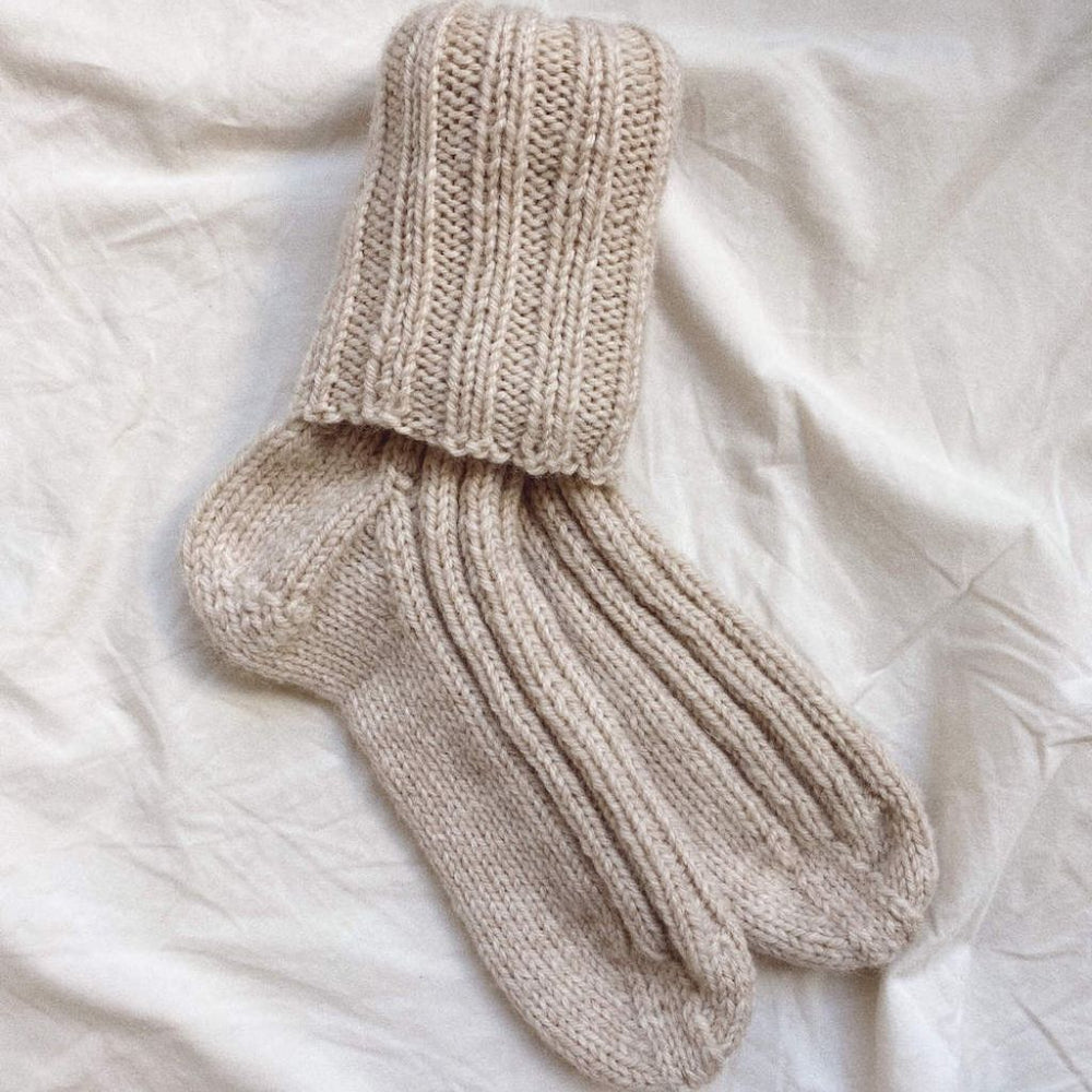 PetiteKnit Pattern Socken Sunday Strickanleitung - PetiteKnit (Heft) bei bei bei bei bei bei bei bei Lieblingsgarn
