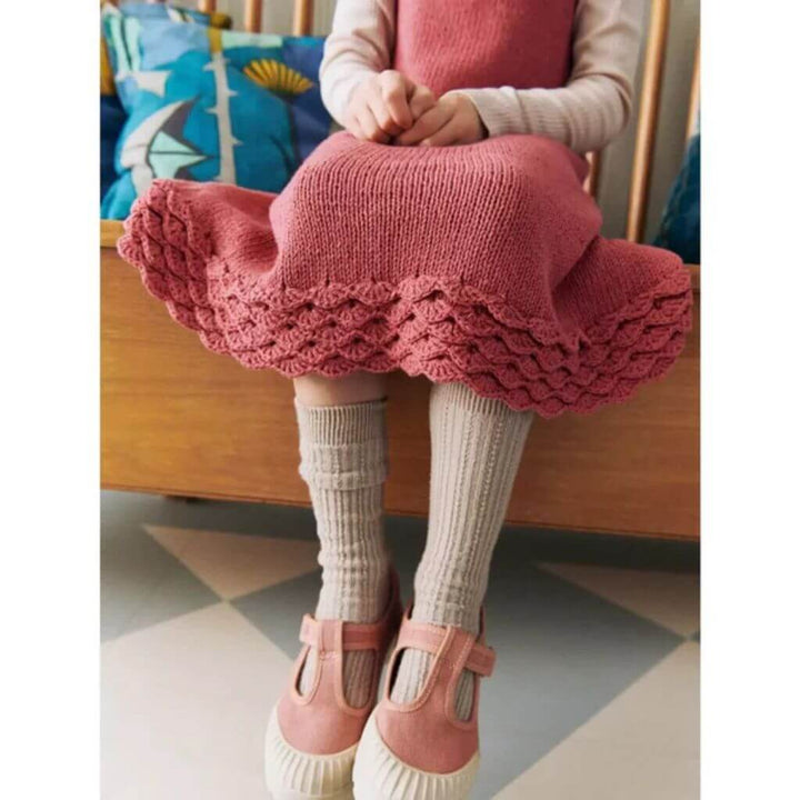 Sandnes Garn Pattern Roselyn Dress Junior Strickanleitung - Sandnes Garn (Heft) Lieblingsgarn
