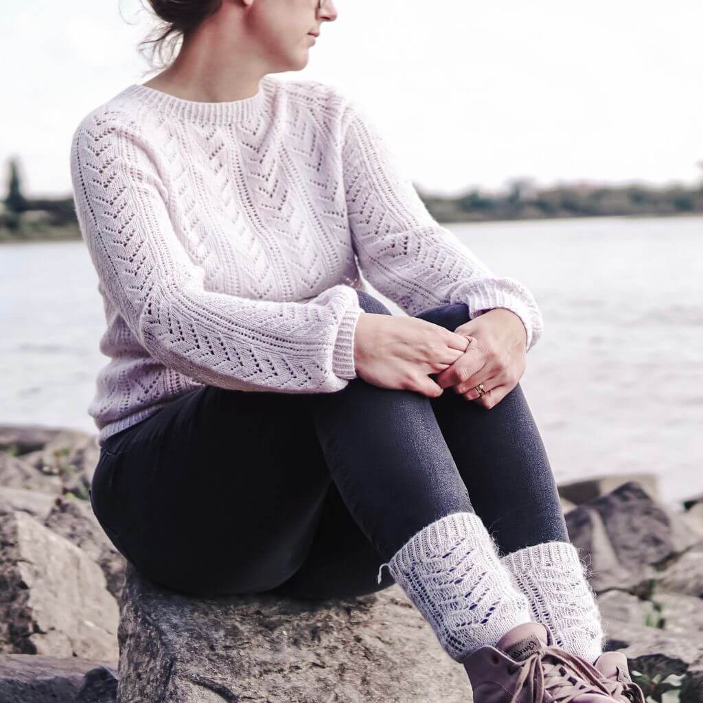 Carolin Balmes Serenas Lacesweater Strickanleitung - Carolin Balmes (PDF) Lieblingsgarn
