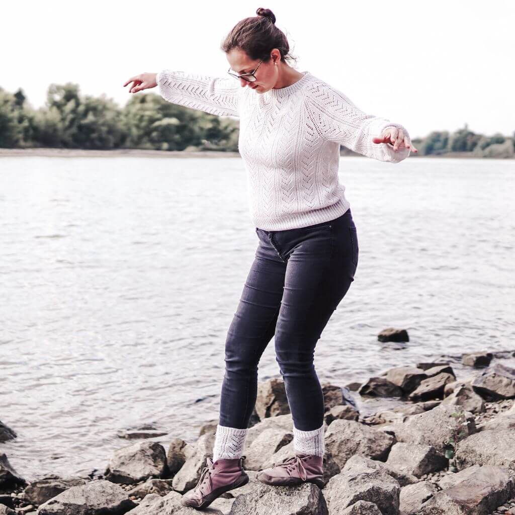 Carolin Balmes Serenas Lacesweater Strickanleitung - Carolin Balmes (PDF) Lieblingsgarn