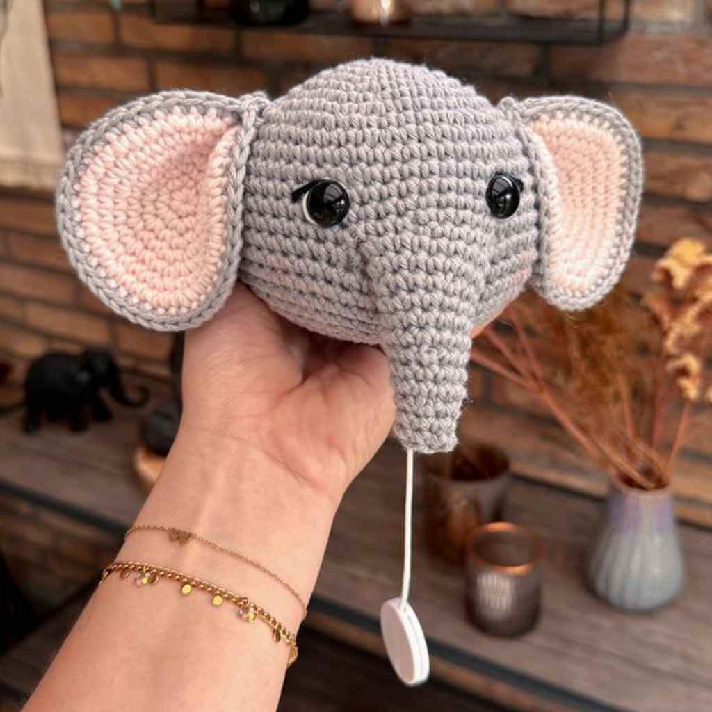 AO Design Spieluhr Elefant Häkelanleitung – Produktansicht bei bei bei bei bei bei bei bei bei bei bei bei Lieblingsgarn